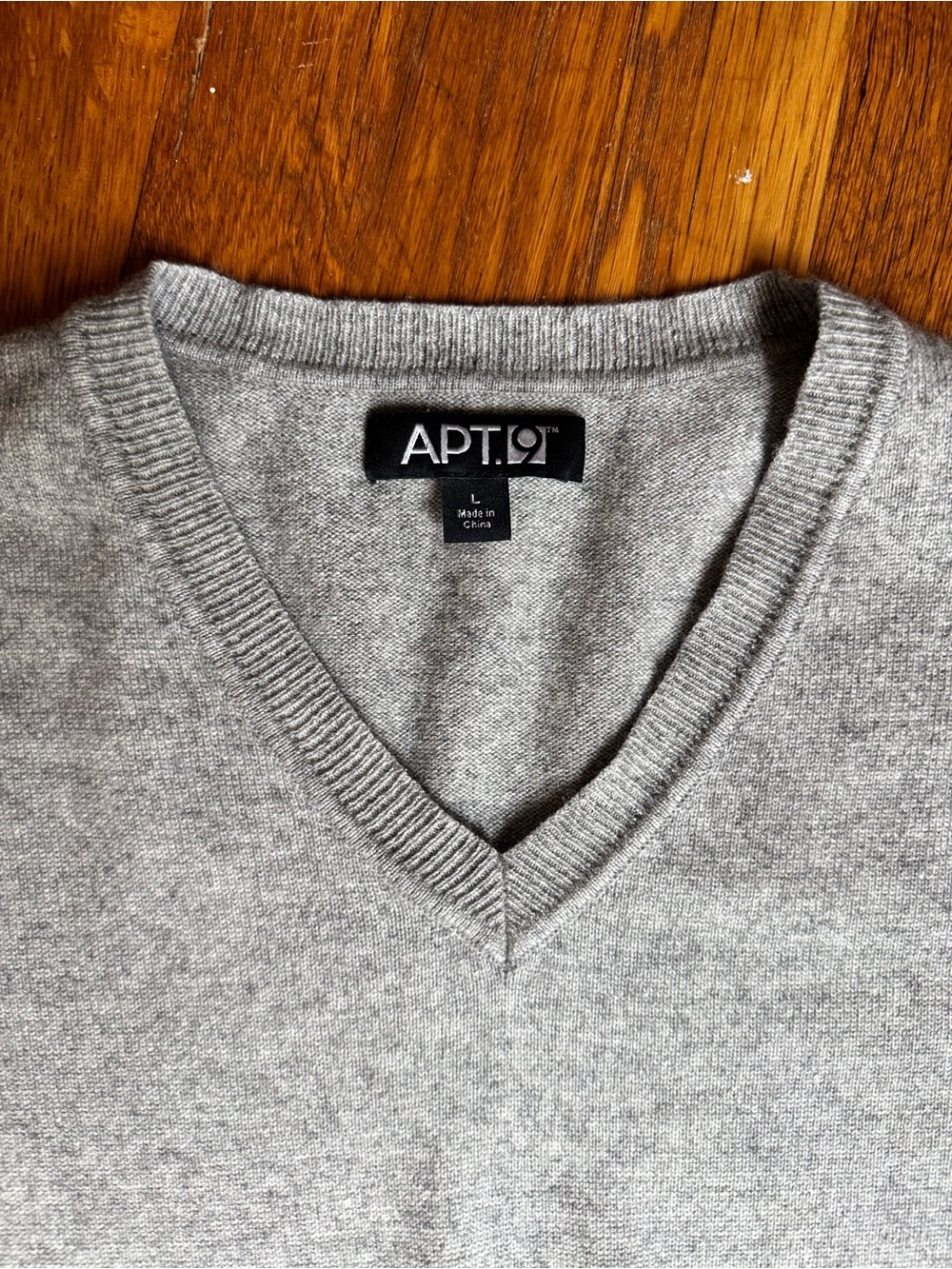 Apt. 9 Men's Heather Gray V-Neck Sweater